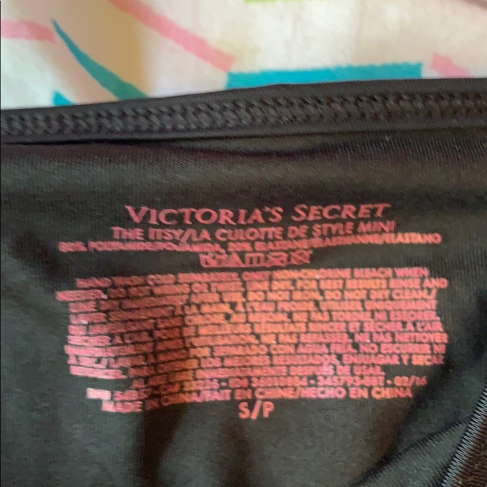 Swim bottoms - Picture 2 of 2